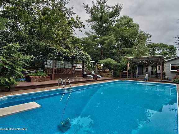 2nd image of 106 Templeton Dr