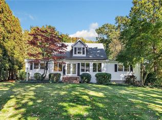 82 Maple St, Milford, CT 06460