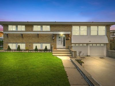 7803 Churchill St, Morton Grove, IL, 60053