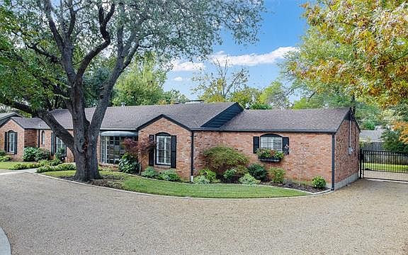 2nd image of 11007 Aladdin Dr