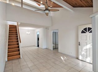 328 Mananai Pl APT B, Honolulu, HI 96818