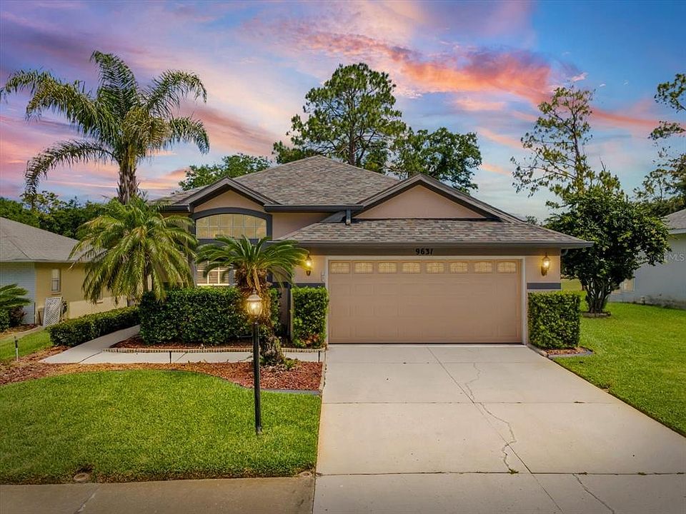 1st image of 9631 Oakwood Hills Ct