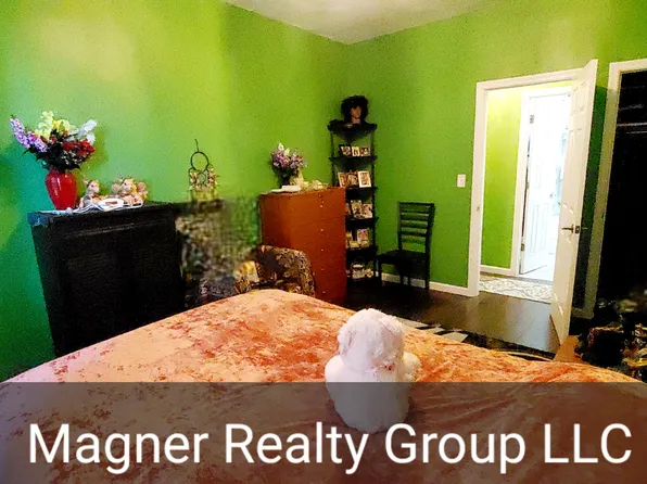 8735 Bay Parkway image 17 of 19