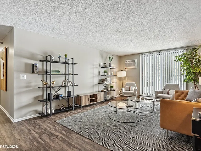 Reserve Eden Prairie — Photo 59