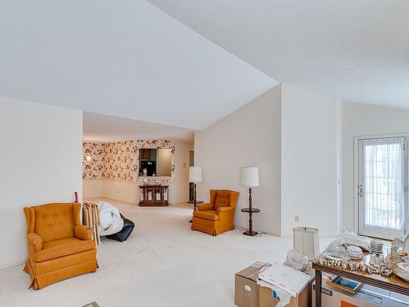 5th image of 6216 Eagles Lake Dr