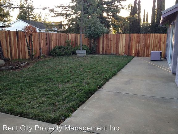 3rd image of 8752 Kentshire Way