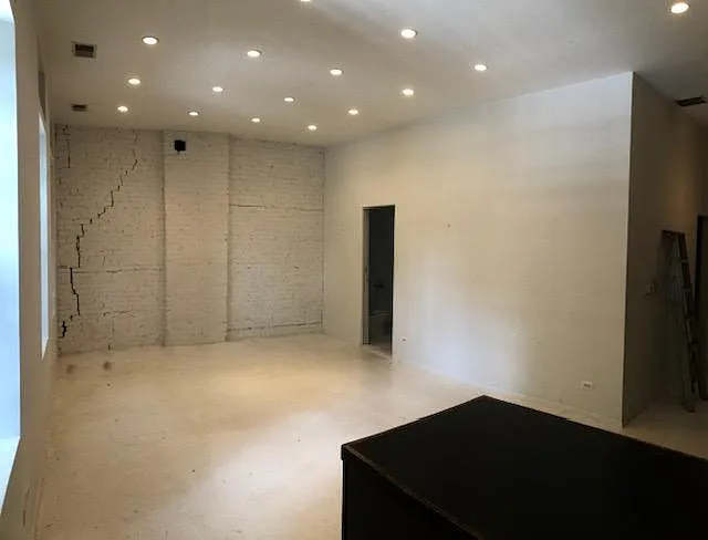 1560 N Milwaukee Ave — Photo 3