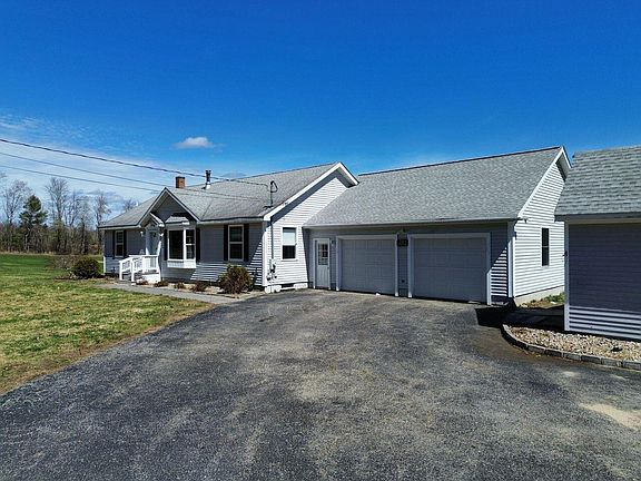 4th image of 183 Country Club Road