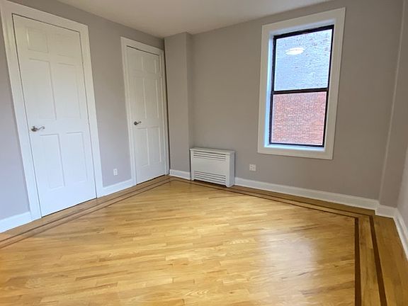 3rd image of 501 W 110th St APT 4G