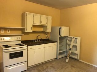 4 North St, Middle Island, NY 11953