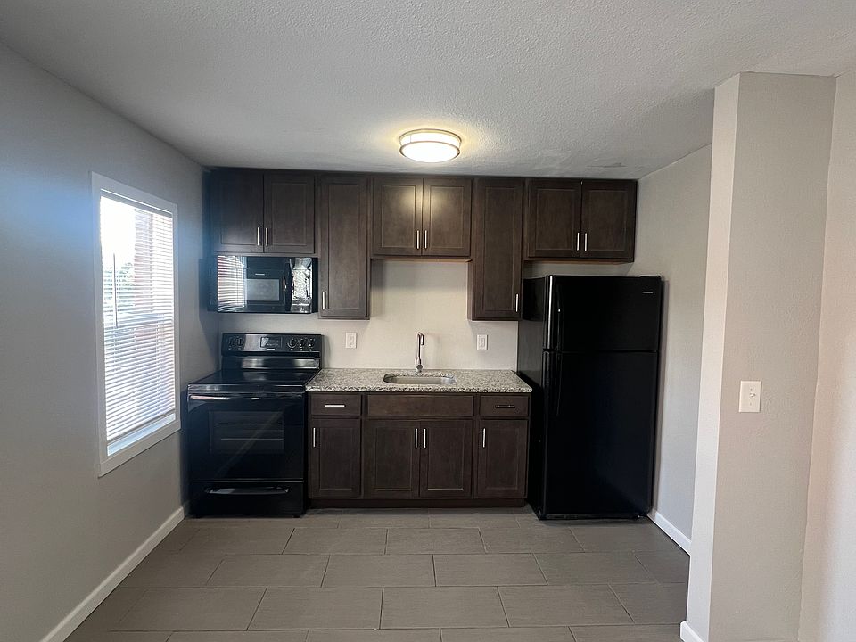 1st image of 124 N Eddy St #4