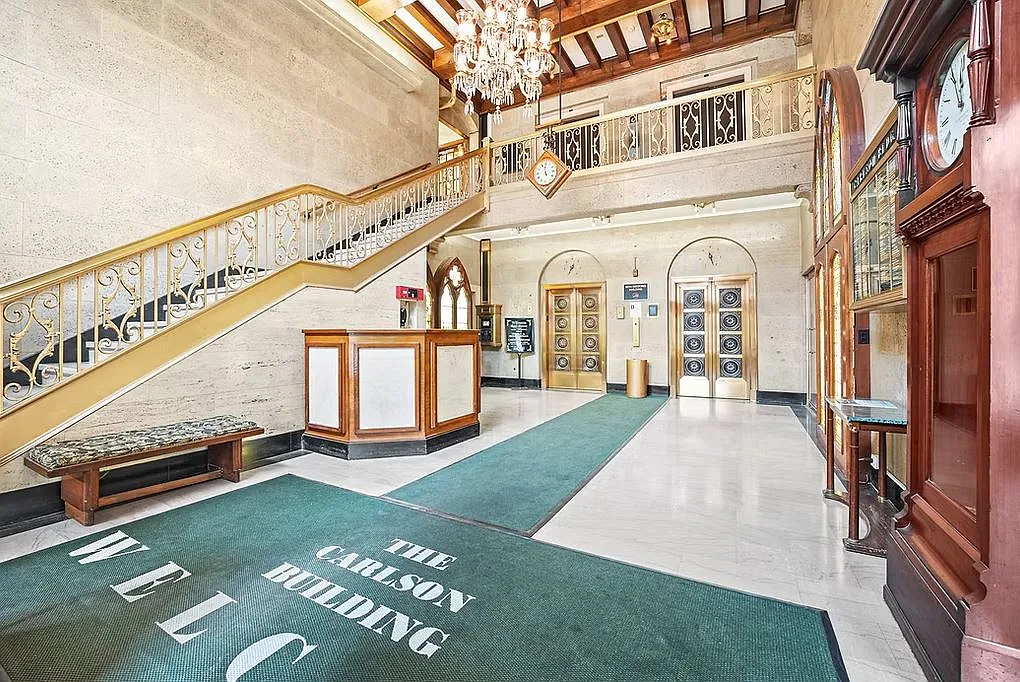 The Carlson Building — Photo 2
