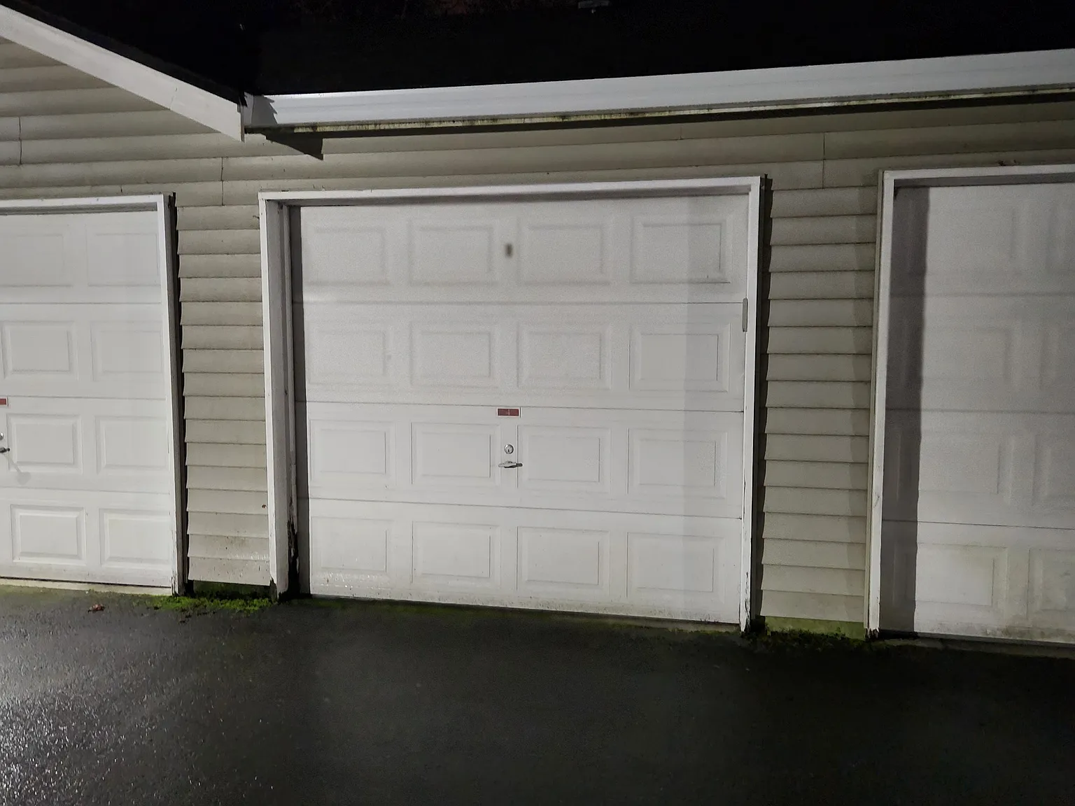 2 bed, 966 sqft, $2,300 — Photo 2