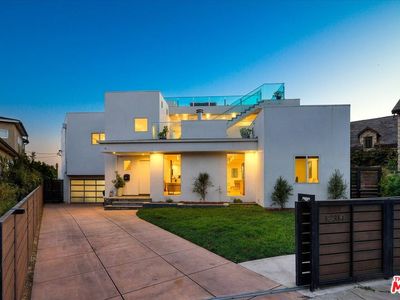 12314 Marine St, Los Angeles, CA, 90066