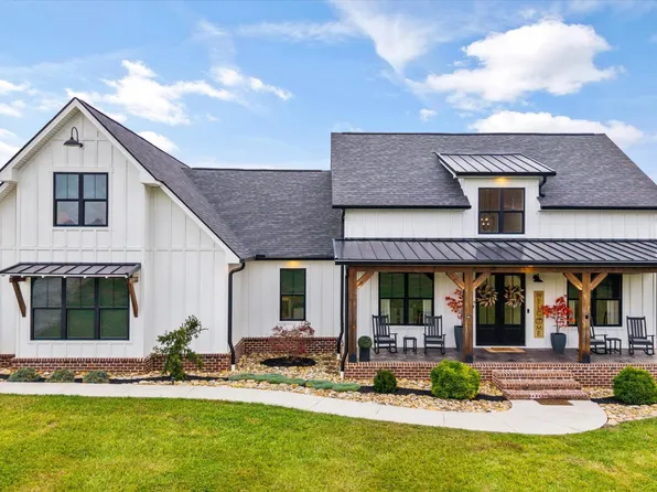 1419 Graves Rd, Strawberry Plains, TN 37871