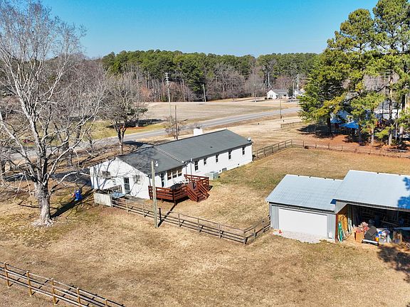 3rd image of 1009 Old Ferrell Rd