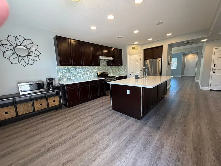 5418 Halas Ct — Photo 6