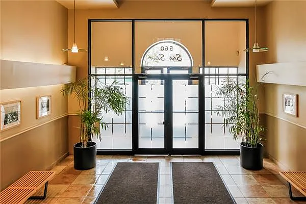 Sold by Avenue Sotheby's International Realty | media 3