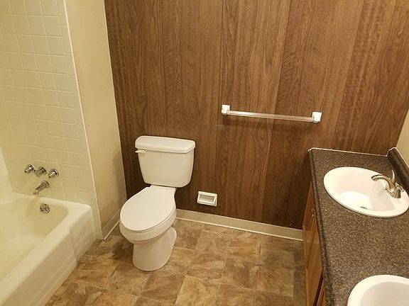 5th image of 3212 Autumn Ln