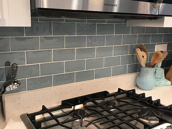 Handbaked ceramic backsplash