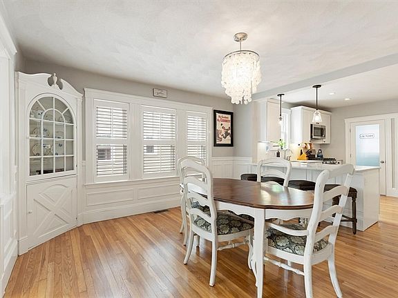 4th image of 36 Ashland St #36