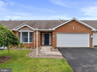 412 Moss Spring Ave, Greencastle, PA 17225