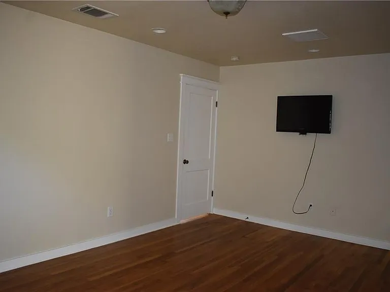 2109 Wright St — Photo 21