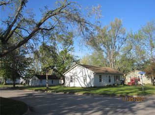 247 Lucinda St, Perry, IA 50220