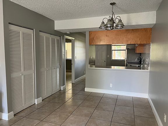 4th image of 170 SE 3rd St #103