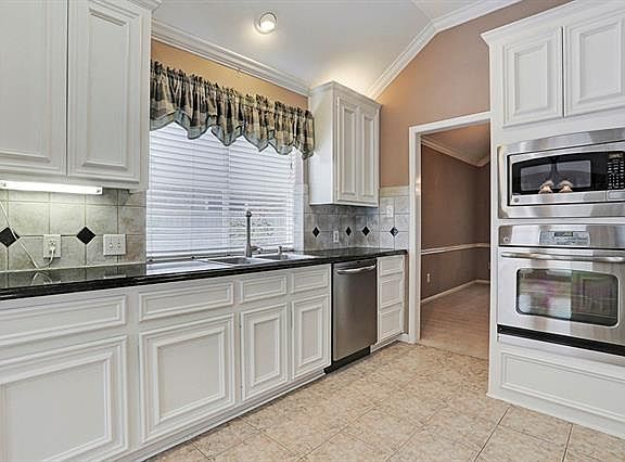 3rd image of 1107 Whisper Trace Ln