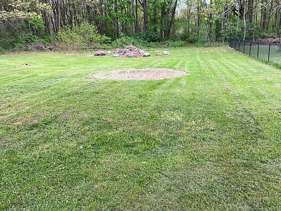 2nd image of 4550 Long Lake Dr
