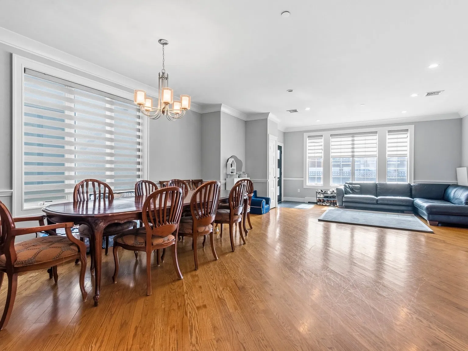 4 bed, 3800 sqft, $7,200 — Photo 4