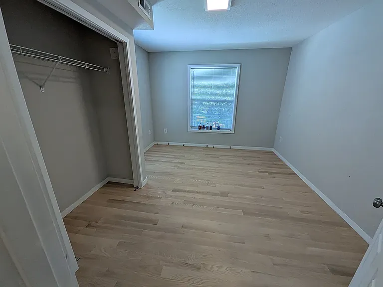 4129 Colfax Ave N #4 — Photo 12