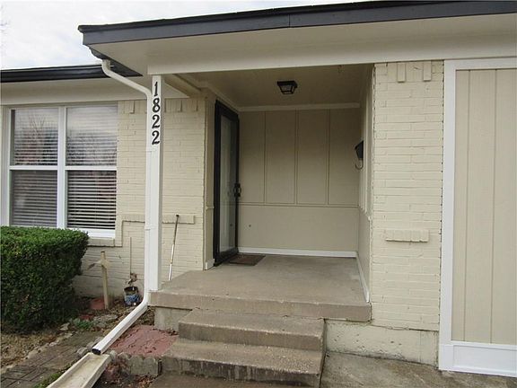 3rd image of 1822 Alta Vista St