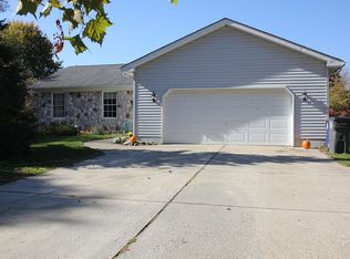 72077 Russ Rd, Richmond, MI 48062