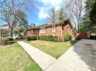 6104 Buckhorn Rd, Greensboro, NC 27410