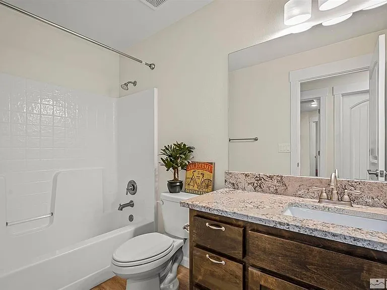 1212 Roland Ct — Photo 12