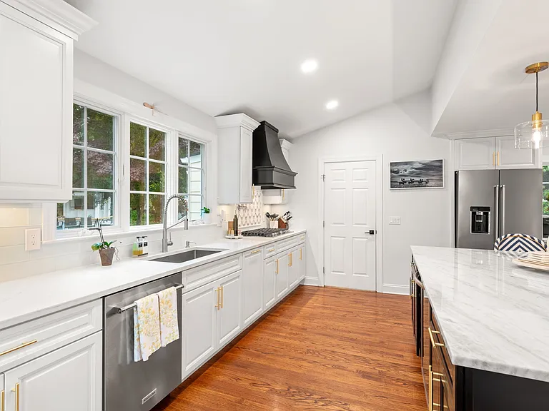 63 Lockwood Rd — Photo 10