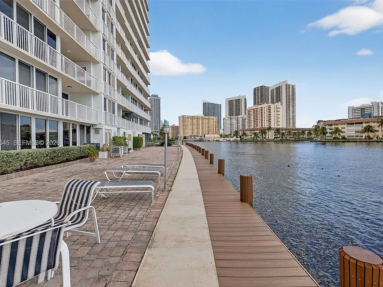 121 Golden Isles Dr #205 — Photo 53