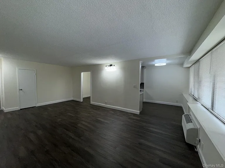 15 Stewart Pl #3D — Photo 6