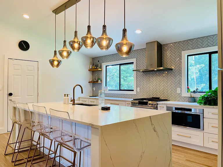 2207 Drew Valley Rd — Photo 3