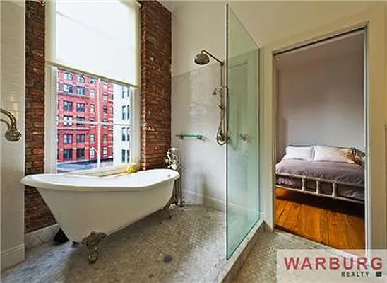 Rented by Warburg | media 30