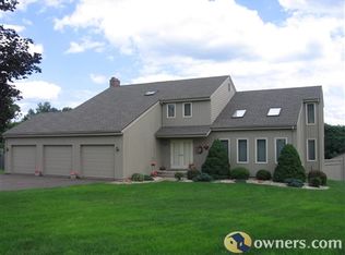 82 Lavender Ln, Rocky Hill, CT 06067