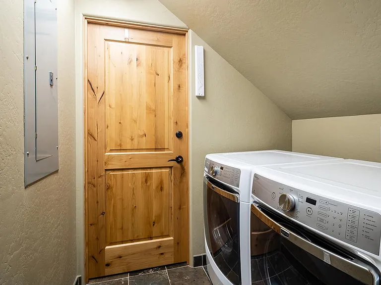 Laundry Room Cabinet