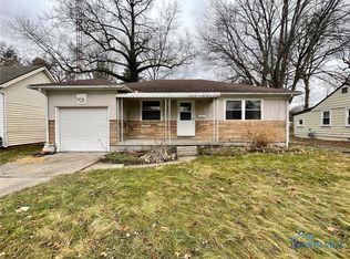727 Sawyer Rd, Toledo, OH 43615