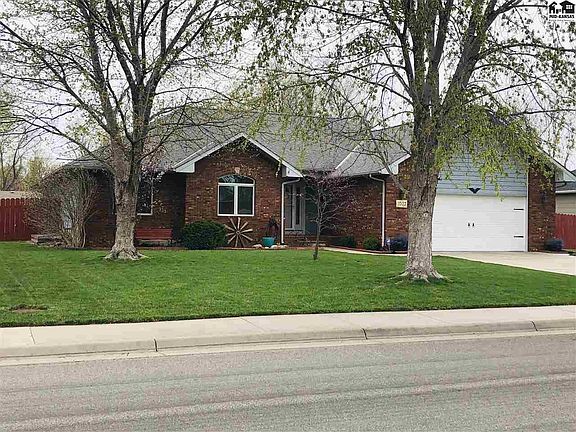 2nd image of 1007 Barberry Dr