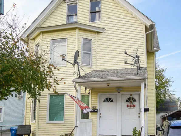 42 E School St Unit 3, West Springfield, MA 01089