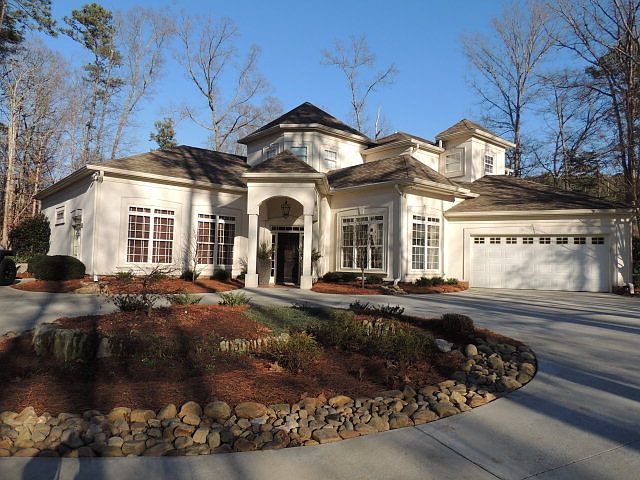 1st image of 122 Greystone Dr