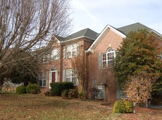 124 Huntington Pl, Hendersonville, TN 37075