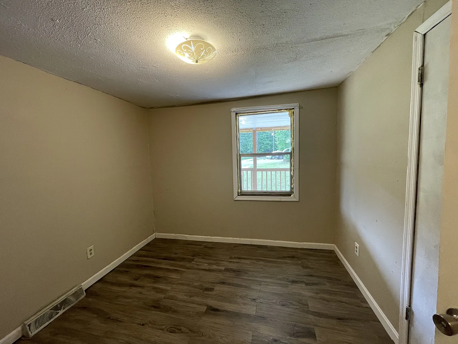 1165 Hawkins Road - 1 — Photo 4